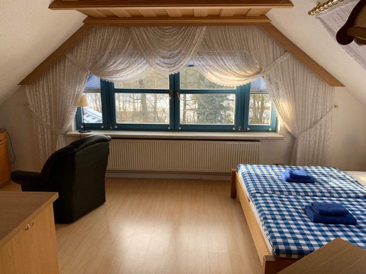 Landpension Germania Neuhausen  Ngoại thất bức ảnh
